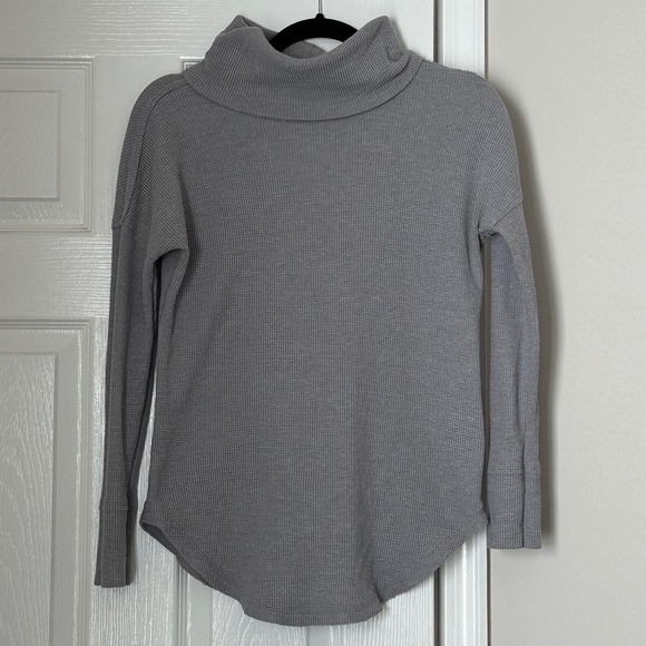 Maeve by Anthropologie Grey Gray Turtleneck Thermal Shirt XX Small Size 2XS - Picture 1 of 5